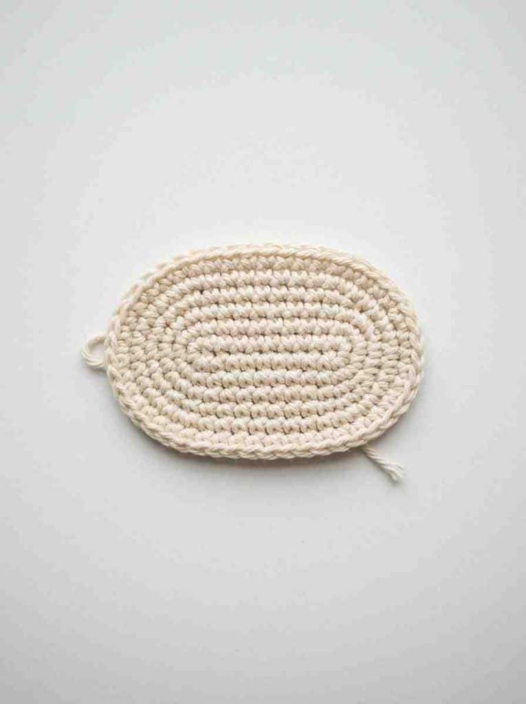 Free Golden Retriever Amigurumi Crochet Pattern (Step By Step Instructions)