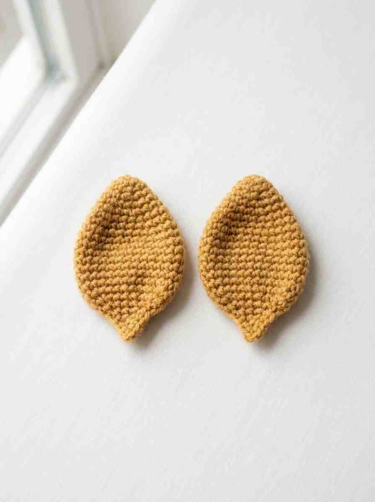 Free Golden Retriever Amigurumi Crochet Pattern (Step By Step Instructions)